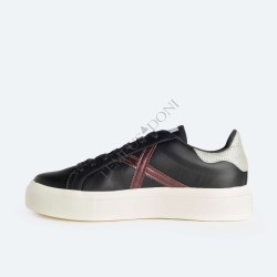 MUNICH - MUNICH RETE SKY 53 - DONNA