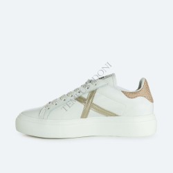 MUNICH - MUNICH RETE SKY 52 - DONNA